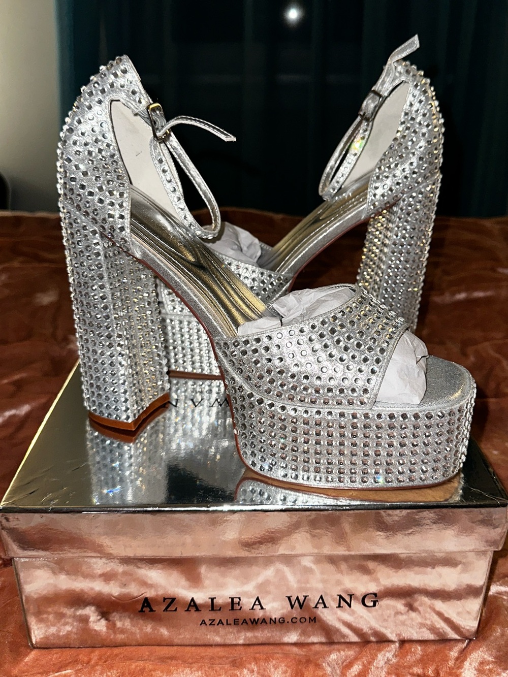 NWT Azalea Wang Silver Crystal Platform Heels